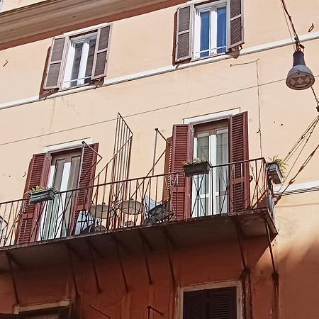 La Tua Casa A Viadelcorso Lägenhet Rom Exteriör bild