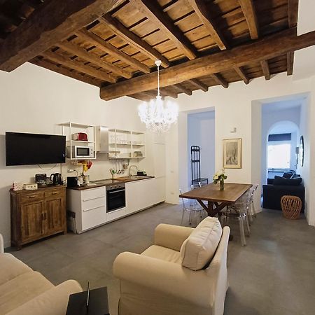 La Tua Casa A Viadelcorso Lägenhet Rom Exteriör bild